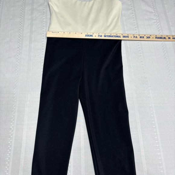 Strut This! Elegant Black and Cream Jumpsuit- Size Medium - Picture 8 of 13